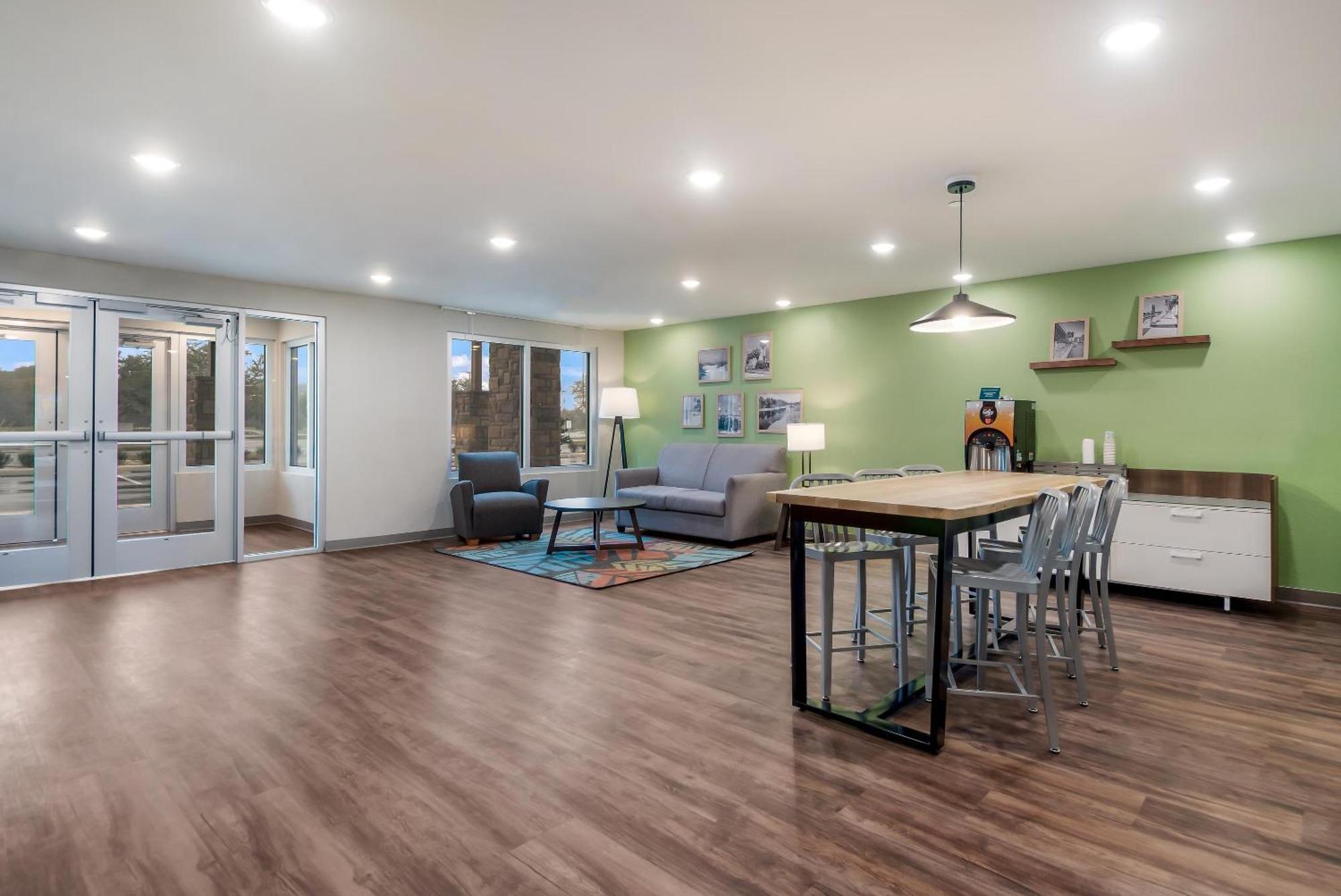 Woodspring Suites Tampa Airport North Veterans Expressway 外观 照片